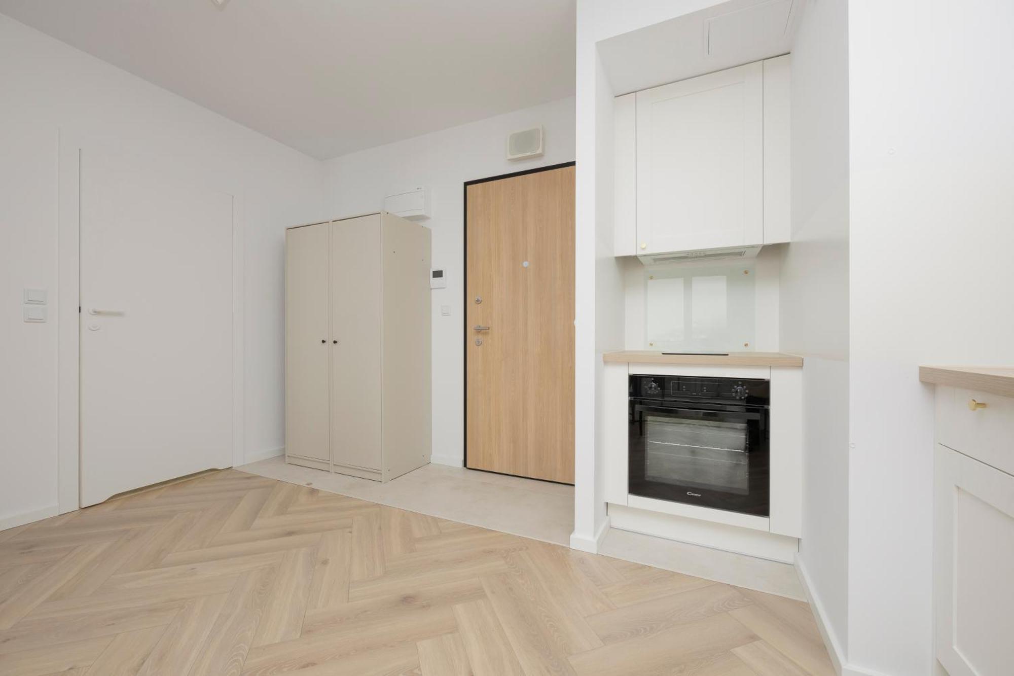Modern Apartment With Balcony Near Aleje Jerozolimskie By Noclegi Renters Warsaw Luaran gambar
